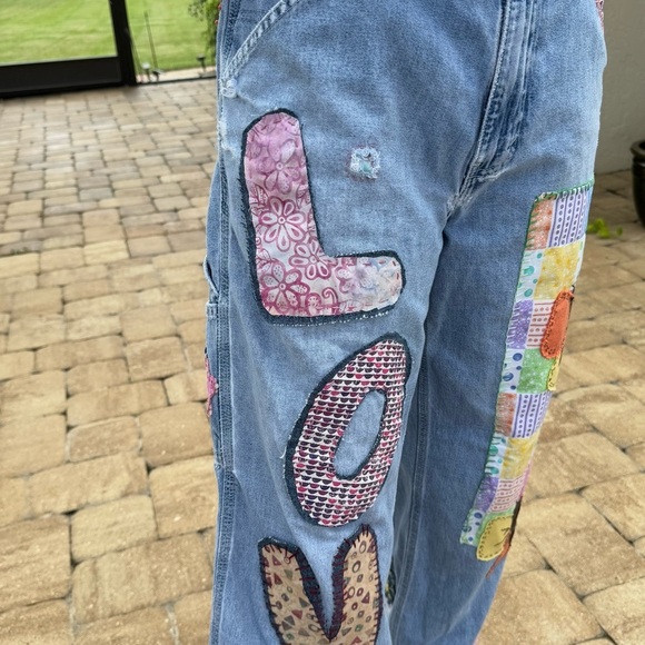 Artfully Altered Gap Carpenter jeans hand embroidered flowers butterflies Medium - Picture 6 of 12